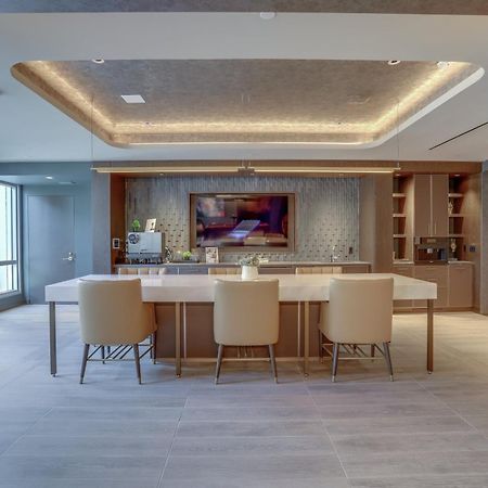 Stylish Condo At Clarendon With Rooftop Views Arlington Exterior foto