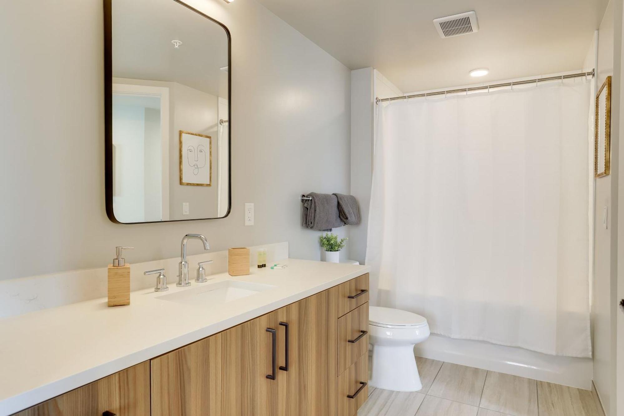 Stylish Condo At Clarendon With Rooftop Views Arlington Exterior foto